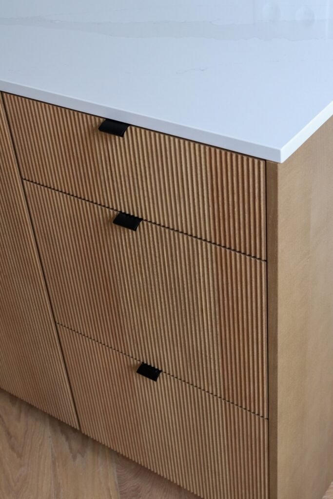 Oak veneer custom kitchen design